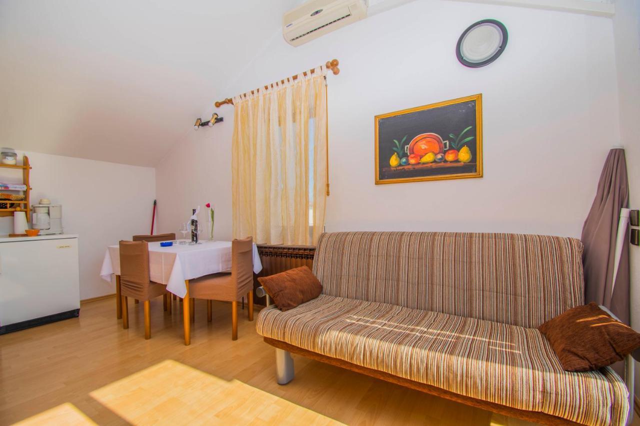 Apartments Punta & Vista In Krk 克尔克 外观 照片