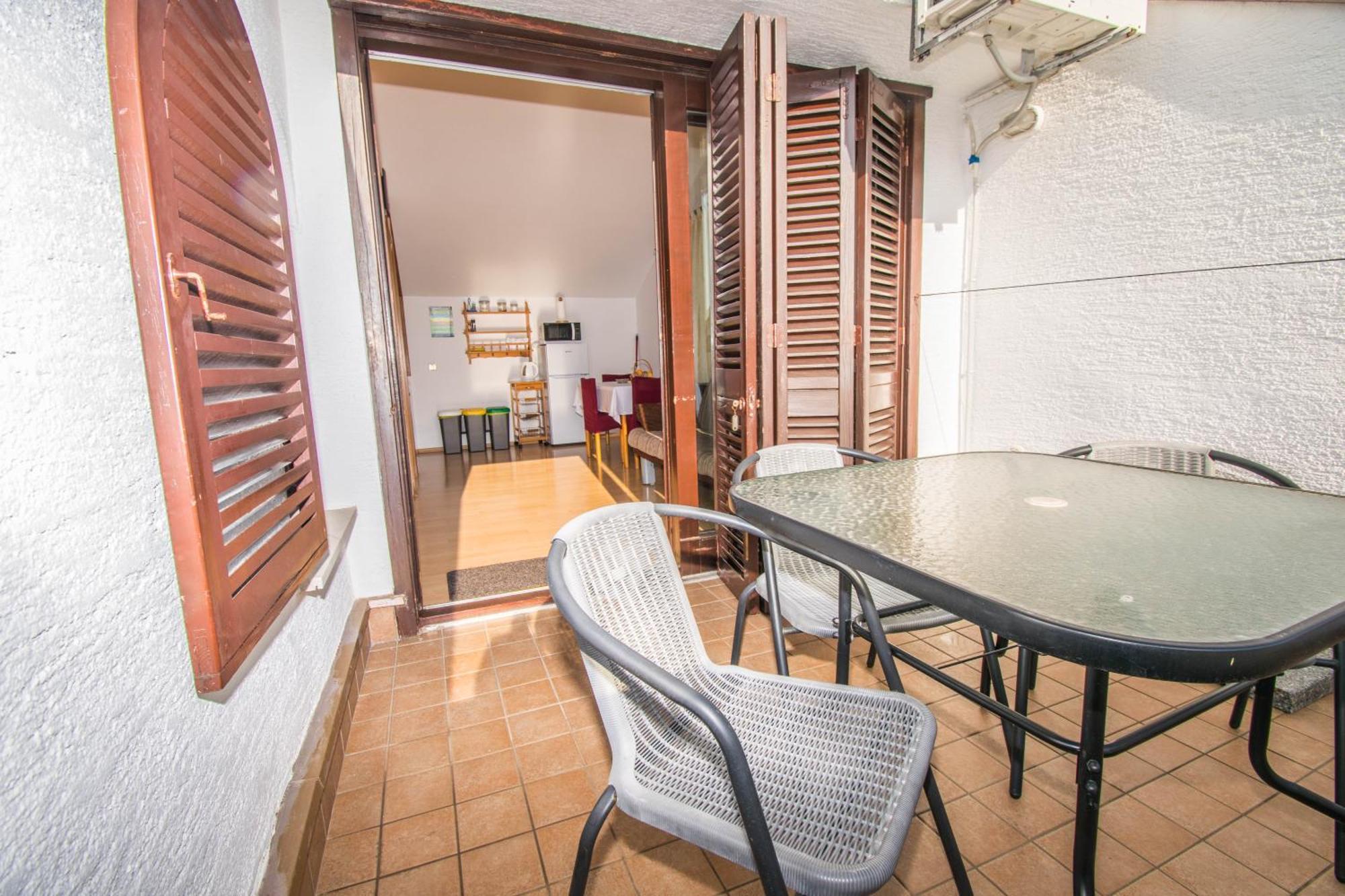 Apartments Punta & Vista In Krk 克尔克 外观 照片