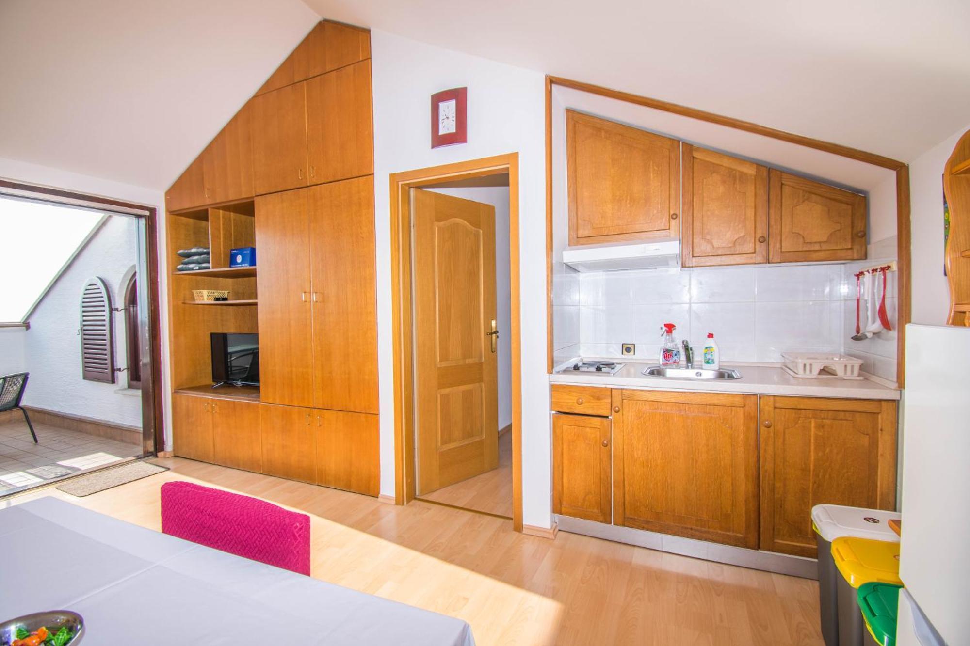 Apartments Punta & Vista In Krk 克尔克 外观 照片