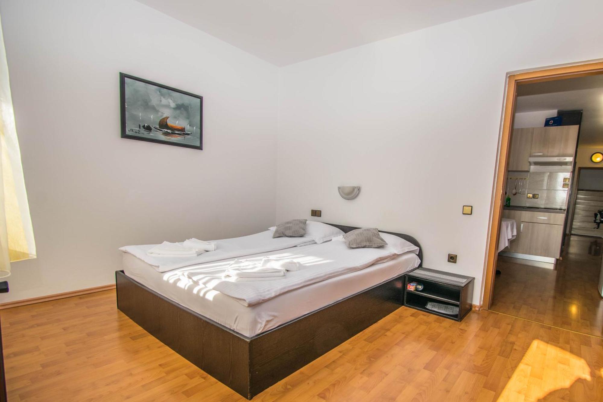 Apartments Punta & Vista In Krk 克尔克 外观 照片